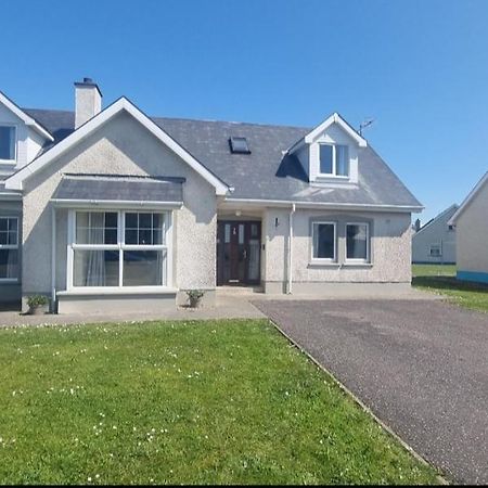 Holiday Home バンドラン エクステリア 写真